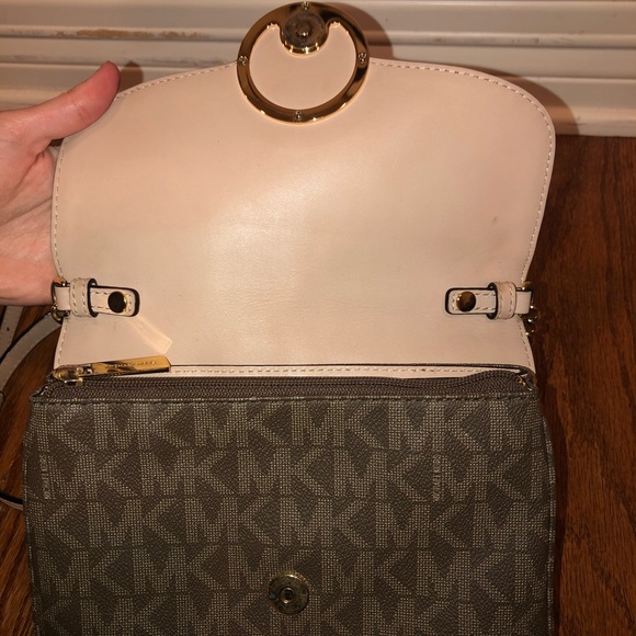 Michael Kors Signature Small Fulton Flap Crossbody - Picture 4 of 8